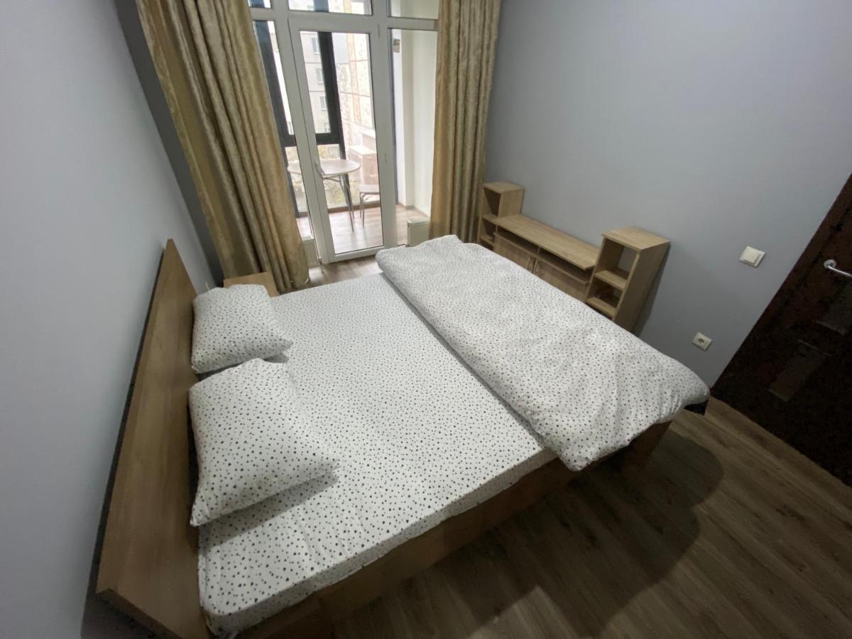 Sky House Central Apartment Kisinyov Kültér fotó